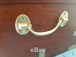 Coffre de marine cabinet de voyage époque XIXè. Belle agencement intérieur XIXèm