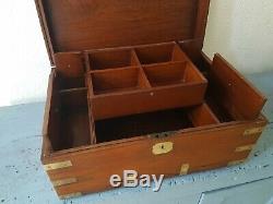 Coffre de marine cabinet de voyage époque XIXè. Belle agencement intérieur XIXèm
