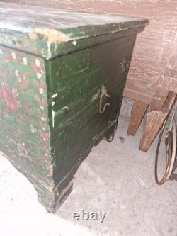 Coffre en bois Alsacien