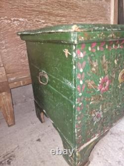 Coffre en bois Alsacien