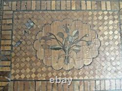 Coffret en marqueterie de paille travaille de bagnard fin XVIIIème