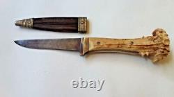 Couteau de chasse dit de bottes lame fixe