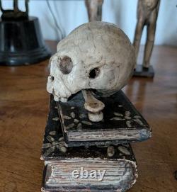 Crane En Bois Sculpté Polychrome XVIII -xix Ème Memento Mori Vanité Reliquaire