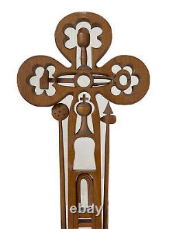 Croix Bois Sculpté Instruments de la Passion Religion France Travail de Maîtrise