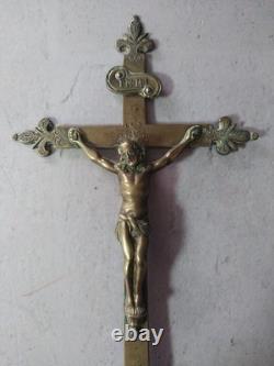 Crucifix Christ Croix en Laiton à Support Tripode XVIIIIeme