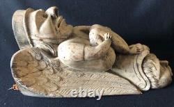 Cul-de-lampe ange grotesque très ancien en bois goût Moyen ge