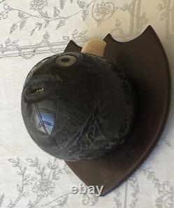 Curiosité Noix de Coco sculptée