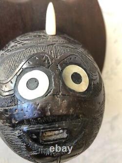 Curiosité Noix de Coco sculptée