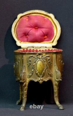 D 1830 superbe petit coffret boite bijoux écrin capitonné bonze 11cm425g chic