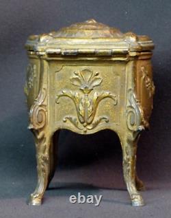 D 1830 superbe petit coffret boite bijoux écrin capitonné bonze 11cm425g chic