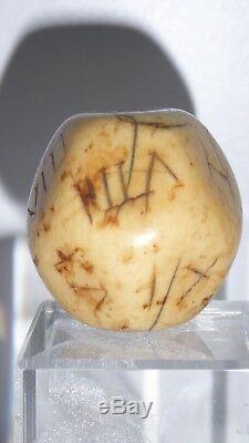 Dé dodécaèdre Ancien 12 faces Gravées Allemagne ou France XVI XVII éme