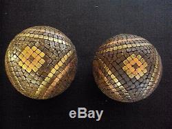 Deux anciennes boules de pétanque cloutées 19 ème