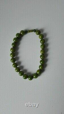 End of day green bakelite vintage necklace, from France