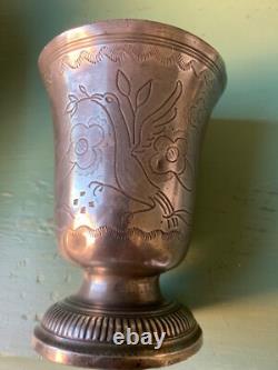 Etain TIMBALE TULIPE GRAVÉE 18e PARIS. VOYEZ MES AUTRES OBJETS