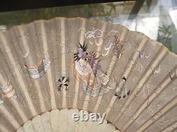 Eventail Soie Broderie Chinois Antique Export Chinese Embroidered Silk Bone Fan
