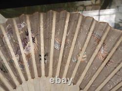 Eventail Soie Broderie Chinois Antique Export Chinese Embroidered Silk Bone Fan