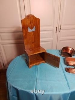 Fontaine Et Son Bassin Miniatures En Cuivre, Fixes Sur Un Meuble Support