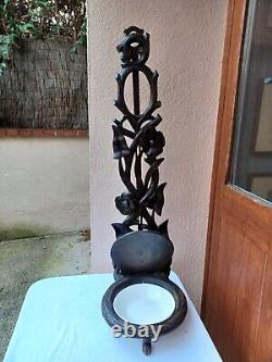 ForêtNoire Abreuvoir a chien bois sculpté travail Forêt Noire hauteur 100 cm
