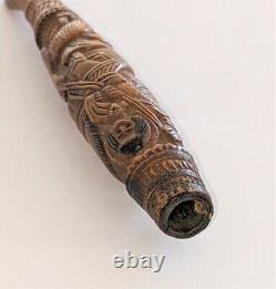 Fume cigarette en bois art populaire, Saint Georges terrassant le dragon