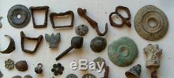 Gaulois Romain Mérovingien Féodal Royal Beau Lot de 85 objets en bronze et fer