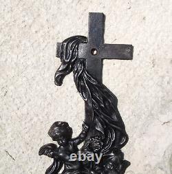 Grand Bénitier Ancien