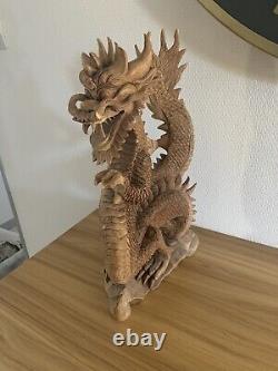 Grand Dragon En Bois Sculpté style Chinois