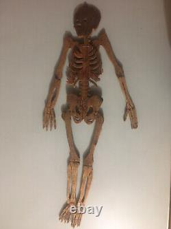 Grand Squelette Rare Bois Pin Objet De Curiosité Art Populaire Année 1960