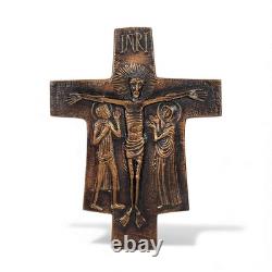 Grande Croix crucifix en bronze signé Pierre Toulhoat Bretagne Quimper 1980