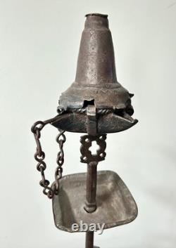 Grande Lampe À Suif À Quatre Becs En Fer Forgé Haute Époque