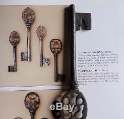 Grande clé XVIIIe de la Mariée, anneau découpé d'un cur, France, 19,5cm