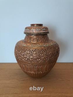 Inde, Jarre pot couvert, Cuivre repoussé et ciselé, XIX°