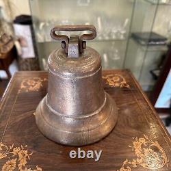Jolie cloche en bronze fin XIX siècle de 1 kg 630 gr provenant du Sri Lanka