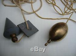 Lot 2 anciens FILS A PLOMB- Objets d'art populaire (dont 1 artisanal)