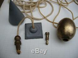 Lot 2 anciens FILS A PLOMB- Objets d'art populaire (dont 1 artisanal)