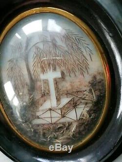 Lreliquaire Cadre XIX Avec Tombe Croix Arbre En Cheveux Cadre Noir Verre Bombe