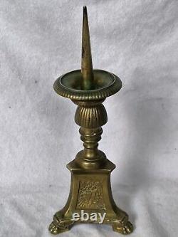 Magnifique Pique Cierge