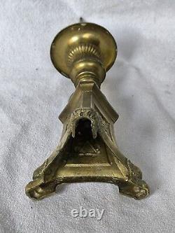 Magnifique Pique Cierge