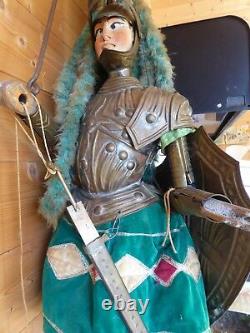 Marionnette pupo sicilien ancien début XXème hauteur 1m + tige en fer