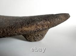 Metate tripode en basalte / Amérique du Sud (Costa Rica) pré-colombien / tortue