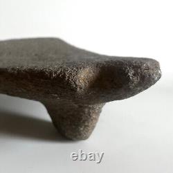 Metate tripode en basalte / Amérique du Sud (Costa Rica) pré-colombien / tortue