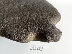 Metate tripode en basalte / Amérique du Sud (Costa Rica) pré-colombien / tortue