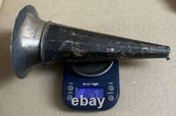 Morceau de Vase en Argent Sterling. Poinçons Anglais. Poids 80 Grammes
