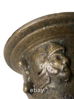 Mortier Pilon Bronze Ailettes Personnages Casqués Soldats Haute Époque XVII ème
