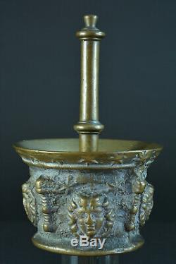 Mortier d'apothicaire ancien Mascaron bronze art populaire, collection 17e étoile