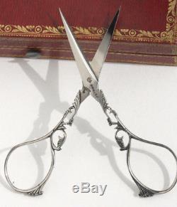 NOGENT ciseaux anciens broderie sewing scissors antique Nécessaire de couture a