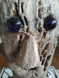 Objet d'art, unique ancien signé OH bois étrange rustique créateur de sensations