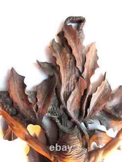 Objet religieux, Christ sur une croix de houx, Art Populaire début XIXème