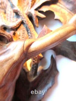 Objet religieux, Christ sur une croix de houx, Art Populaire début XIXème