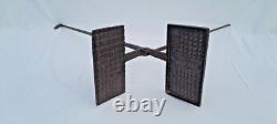 Outil Ancien GAUFRIER FER OU MOULE A HOSTIES OUBLIES MARIAGE 1836