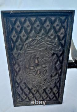 Outil Ancien GAUFRIER FER OU MOULE A HOSTIES OUBLIES en fonte XVIII XIXème